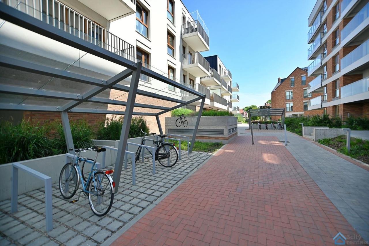 Beige 3City Apartment With Parking In Gdansk By Noclegi Renters Esterno foto